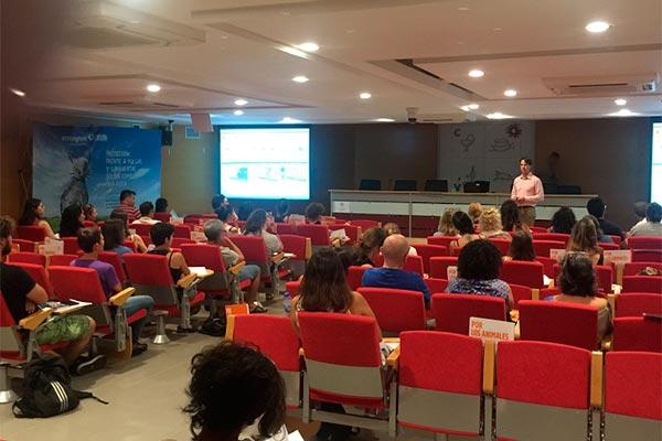 zoetis expone stronghold plus a especialistas en medicina felina en los seminarios del gemfe zoetis expone stronghold plus a especialistas en medicina felina en los seminarios del gemfe