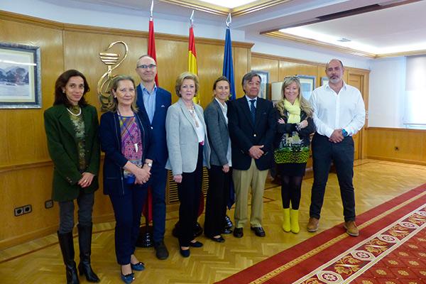 veterinarios y farmacuticos de madrid se unen para mejorar el uso y acceso a los medicamentos veterinarios veterinarios y farmacuticos de madrid se unen para mejorar el uso y acceso a los medicamentos veterinarios