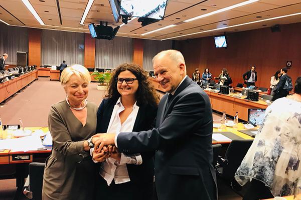 veterindustria satisfecha con el nuevo reglamento de la ue sobre medicamentos veterinarios veterindustria satisfecha con el nuevo reglamento de la ue sobre medicamentos veterinarios