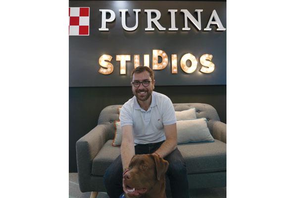 las mascotas van a la oficina de la mano de purina las mascotas van a la oficina de la mano de purina