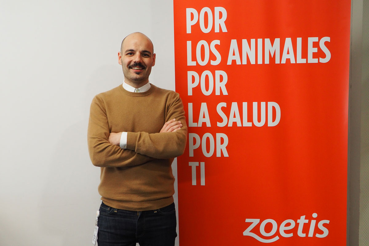 virgilio martnez nuevo marketing manager de animales de compaa de zoetis virgilio martnez nuevo marketing manager de animales de compaa de zoetis
