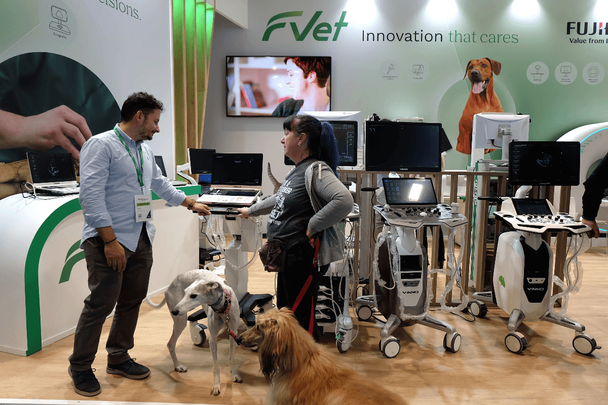 fujifilm-vet-presenta-en-iberzoo-propet-sus-innovadores-equipos-de-eco