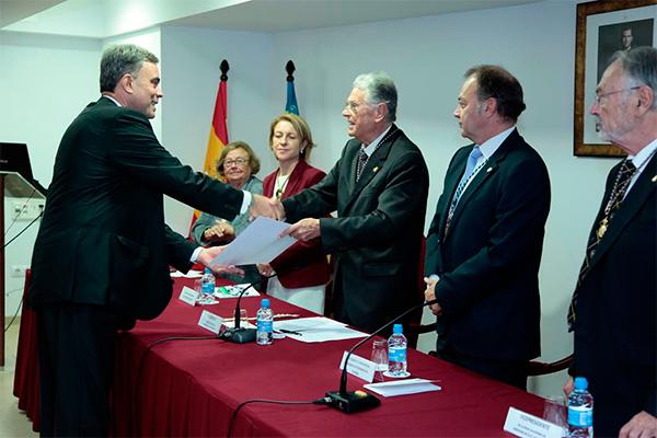 el decano de veterinaria del ceu ingresa en la real academia de medicina y ciencias afines de la comunidad valenciana el decano de veterinaria del ceu ingresa en la real academia de medicina y ciencias afines de la comunidad valenciana