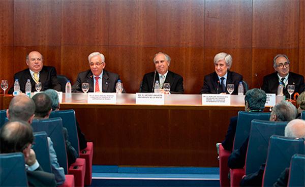 felipe vilas presidente del covm ya es acadeacutemico de honor de la racve felipe vilas presidente del covm ya es acadeacutemico de honor de la racve