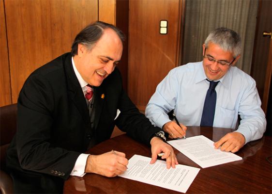 los cov de valladolid y castelloacuten firman el primer hermanamiento de dos colegios veterinarios los cov de valladolid y castelloacuten firman el primer hermanamiento de dos colegios veterinarios